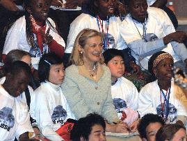 Annan's wife attends children's World Water Forum